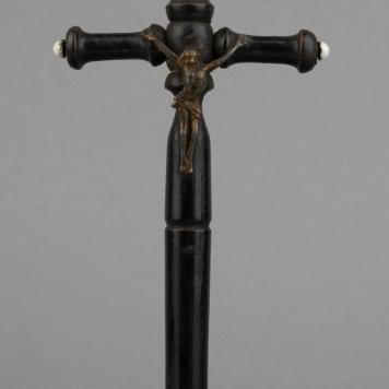 Krucyfiks drewniany czarny