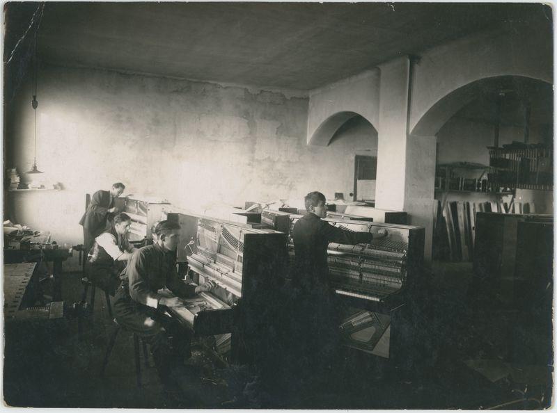 Warsztaty zakładowe w fabryce Aleksandra Fibigera