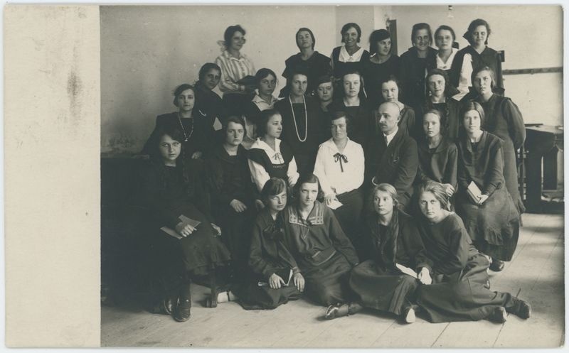 Uczennice Szkoły Handlowej w Kaliszu