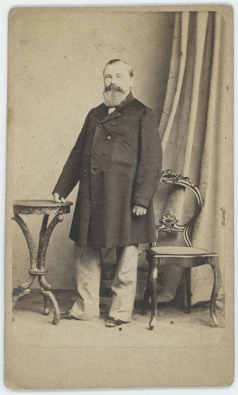 Portret Roberta Puscha