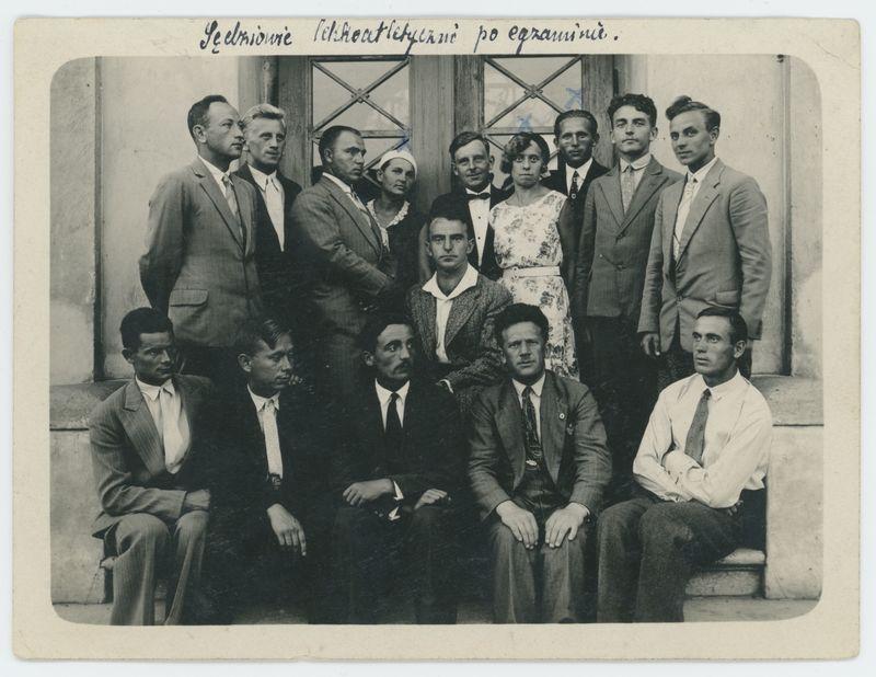 Sędziowie lekkoatletyczni po egzaminie