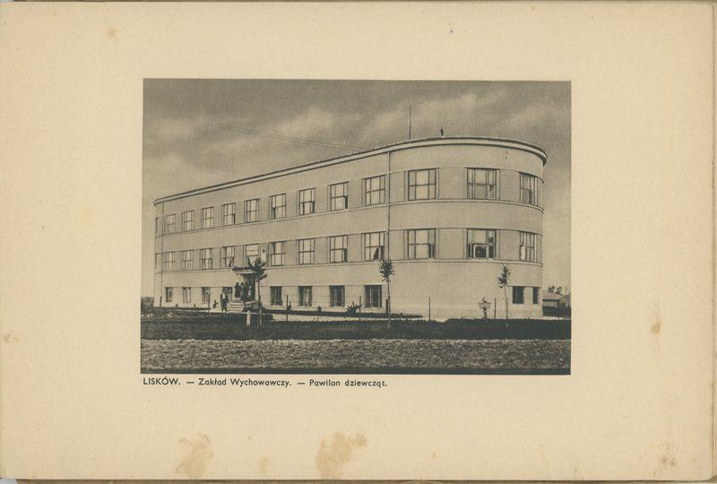 Album z pocztówkami z Liskowa "Pamiątka z wystawy >>Praca i Kultura Wsi<<"