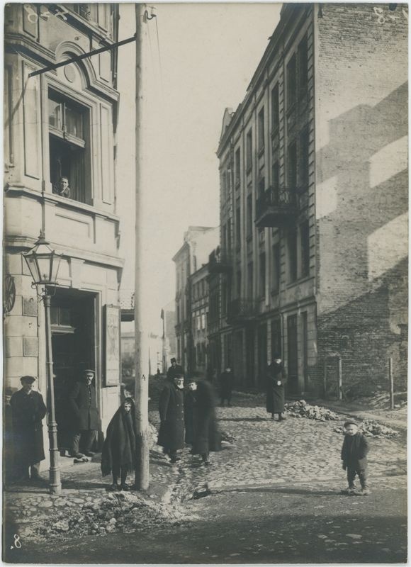 Żydzi w zburzonym Kaliszu