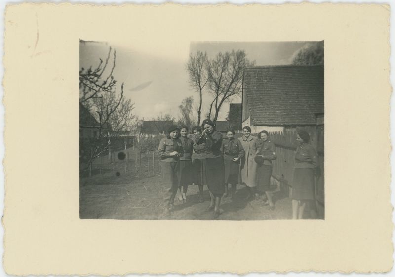 Członkinie kaliskiego Związku Strzeleckiego „Strzelec”