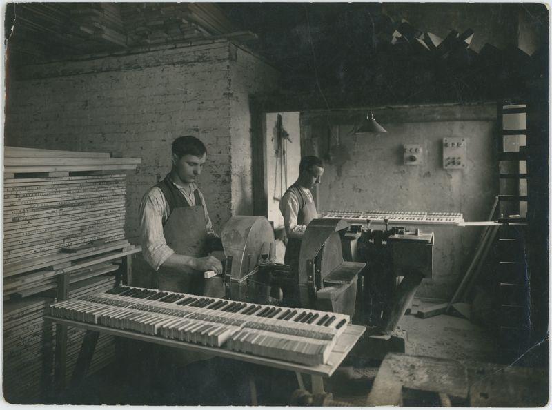 Warsztaty zakładowe w fabryce Aleksandra Fibigera