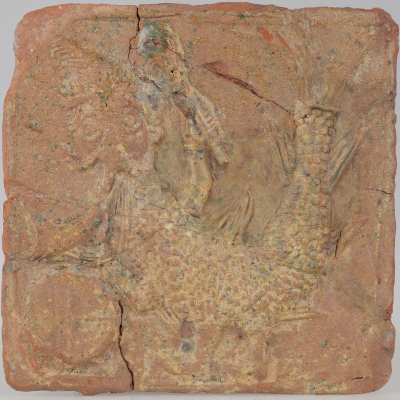 Kafel z trytonem grającym na rogu i szałamai