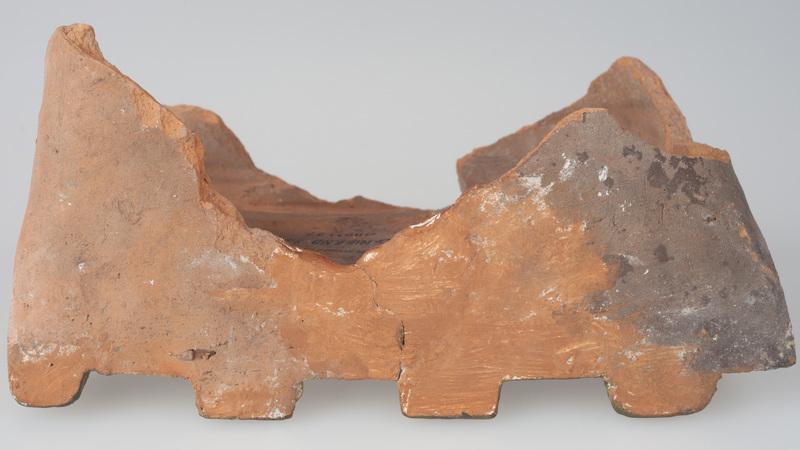 Kafel z ornamentem okuciowym