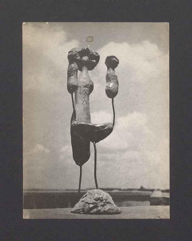 Galerie Lambert (...) presence le vernissage de l'exposition des sculptures de Truszynski