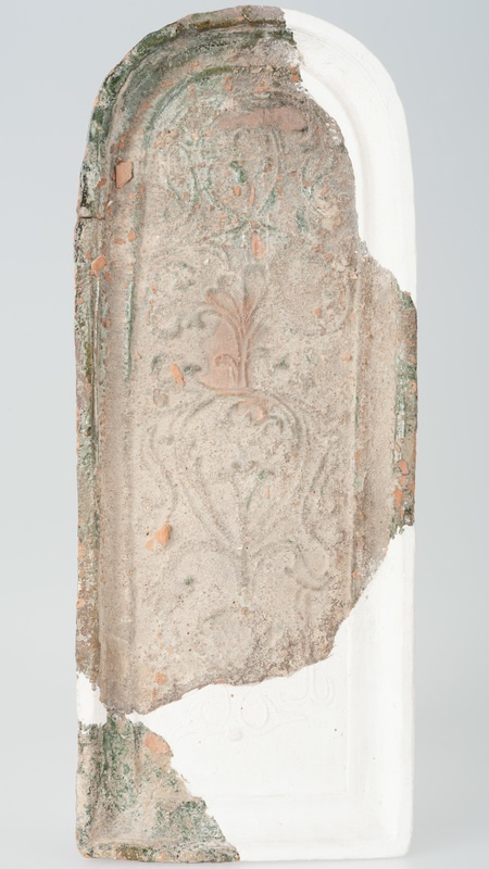 Kafel z ornamentem roślinnym