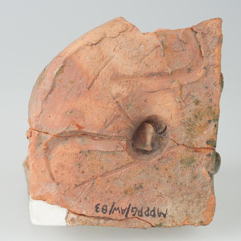 Kafel z herbem województwa poznańskiego i wyobrażeniem zamku