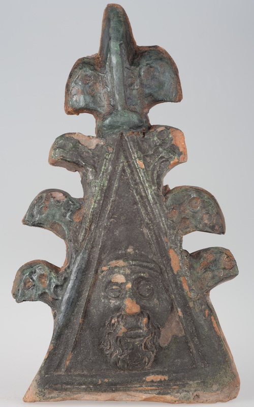 Kafel z wyobrażeniem brodatej twarzy