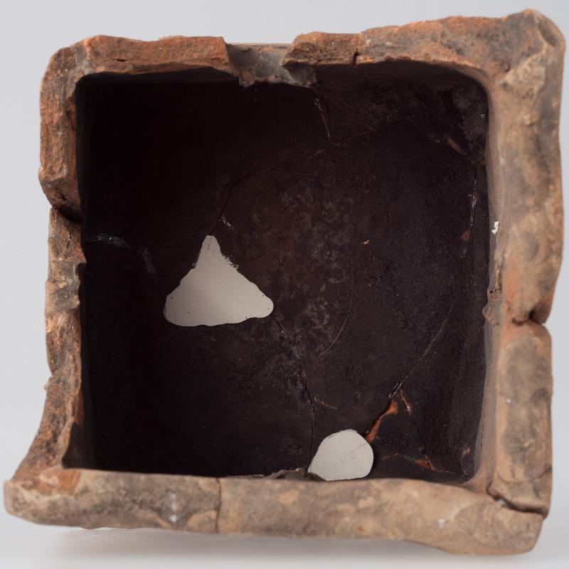 Kafel z herbem i blankami