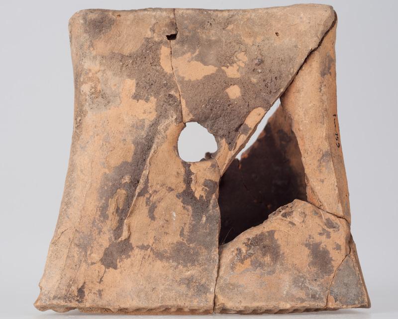 Kafel z herbem i blankami