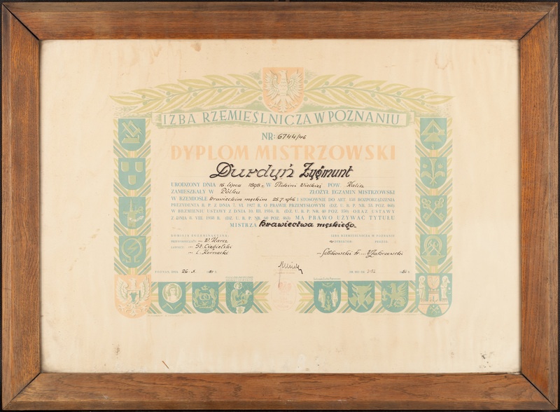 Dyplom mistrzowski krawiectwa męskiego wydany Zygmuntowi Durdyniowi 