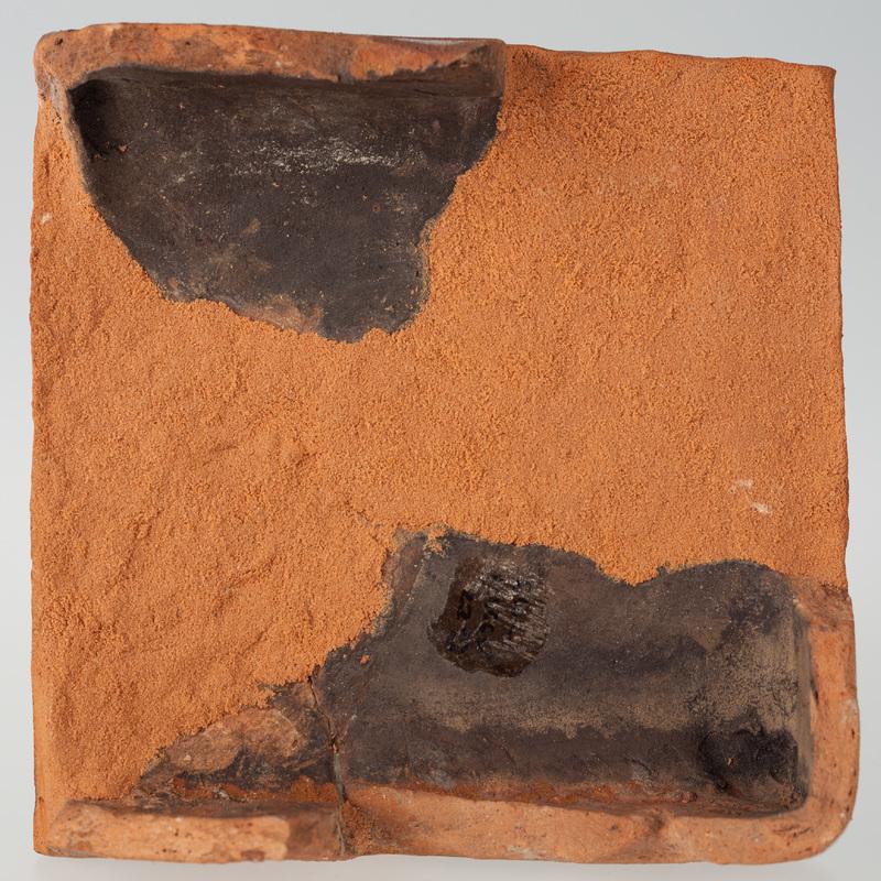 Kafel z postacią kobiety