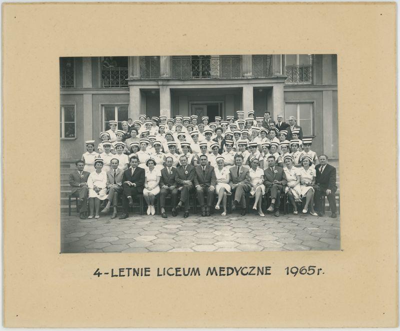 Uczennice Medycznego Studium Zawodowego wydziału Pielęgniarstwa w Kaliszu