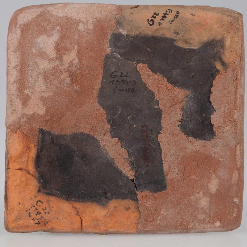 Kafel przedstawiający króla z sokołem na łowach