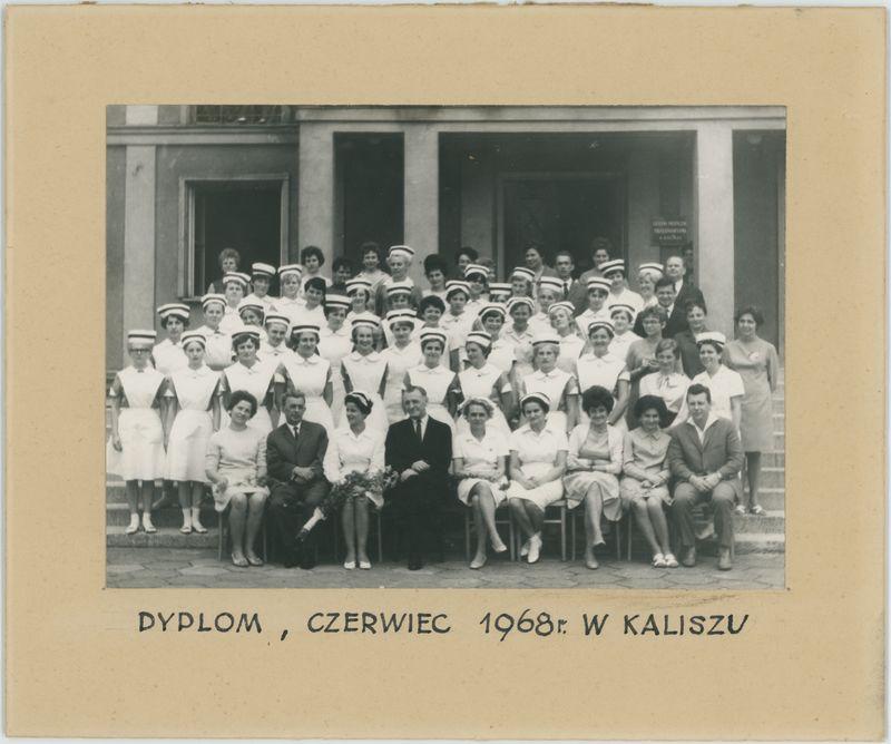Uczennice Medycznego Studium Zawodowego wydziału Pielęgniarstwa w Kaliszu