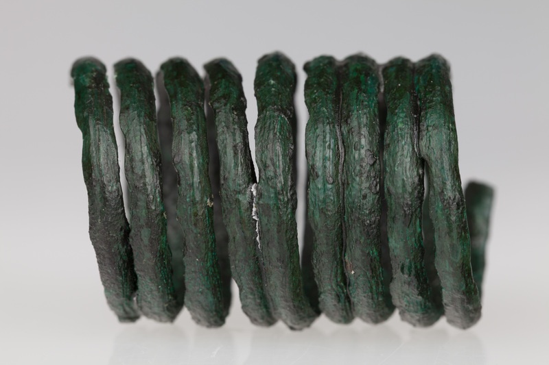 brązowy naramiennik 