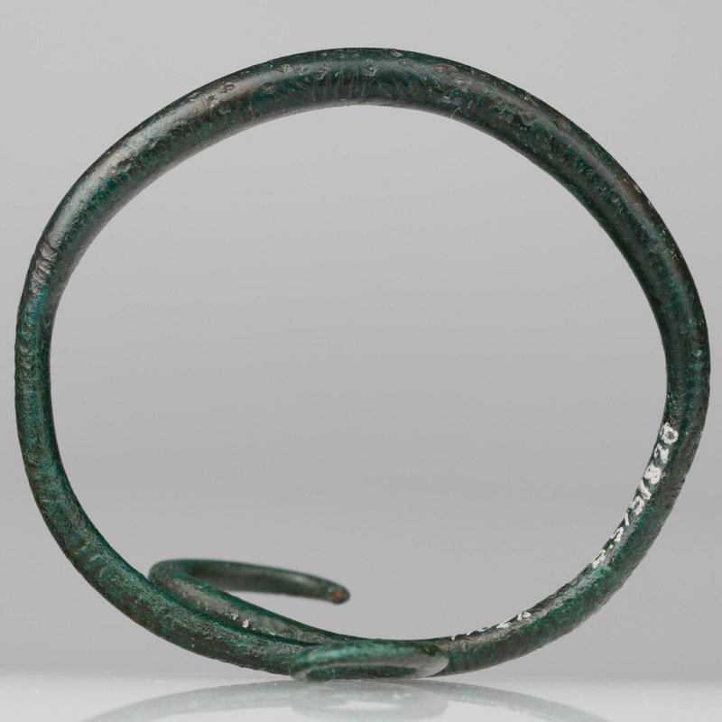 brązowy naramiennik