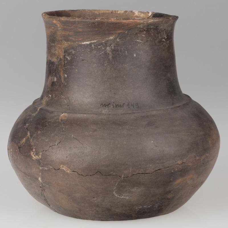 popielnica o esowatym profilu 