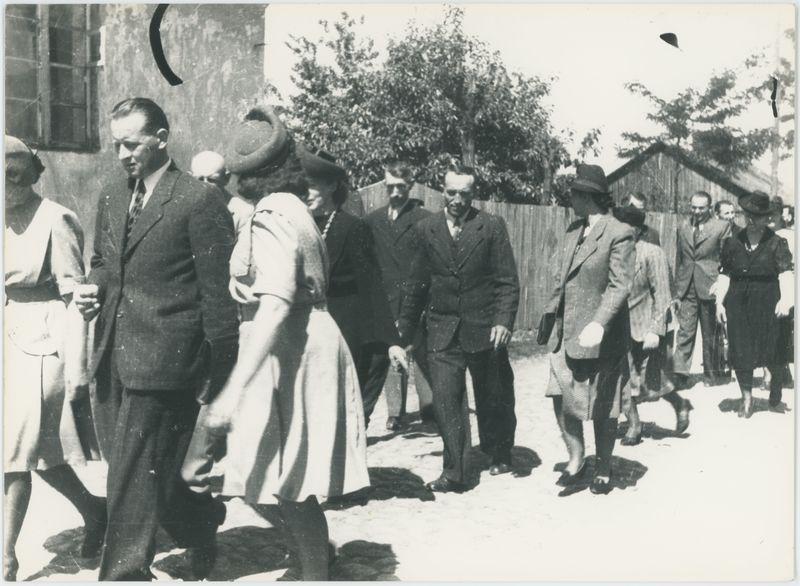 Zdjęcia reportażowe z uroczystości wręczenia sztandaru PCK w Koźminku