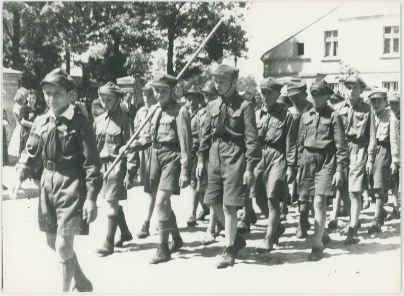 Zdjęcia reportażowe z uroczystości wręczenia sztandaru PCK w Koźminku