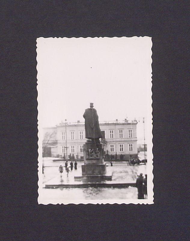 Pomnik Bolesława Chrobrego w Gnieźnie