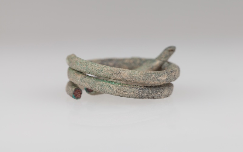 Skręt spiralny z drutu brązowego o przekroju okrągłym