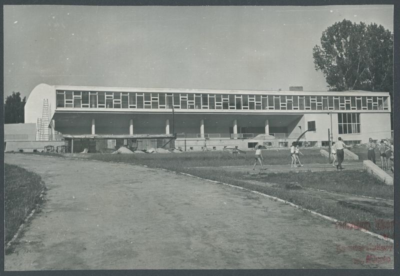 Zdjęcie z albumu dotyczącego kaliskiej hali sportowej