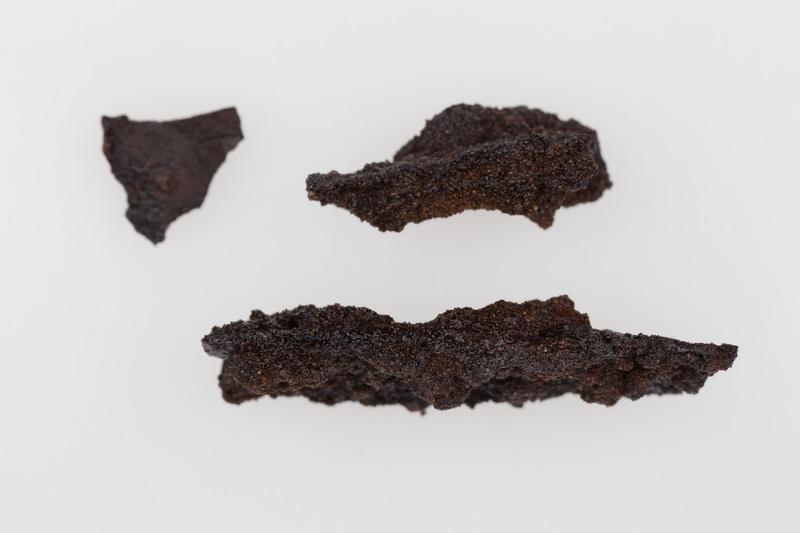 Fragmenty ostrza żelaznego noża