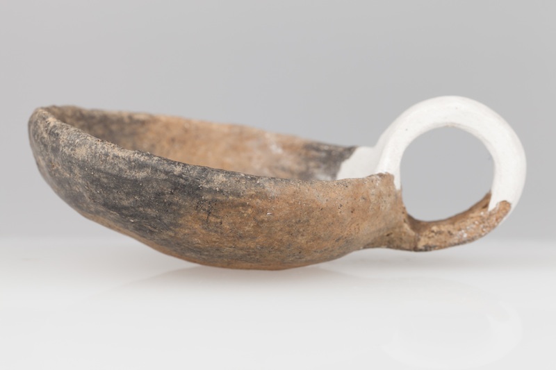 Miniaturowy czerpak o kulistym kształcie