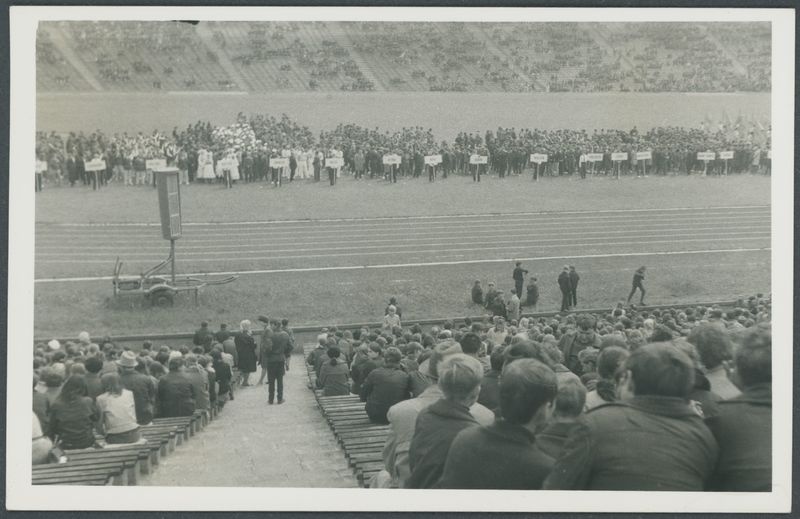 Zdjęcie z albumu dotyczącego kaliskiej hali sportowej