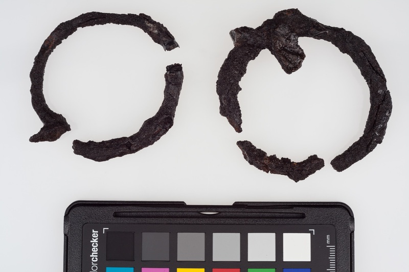 Para złączonych żelaznych bransolet