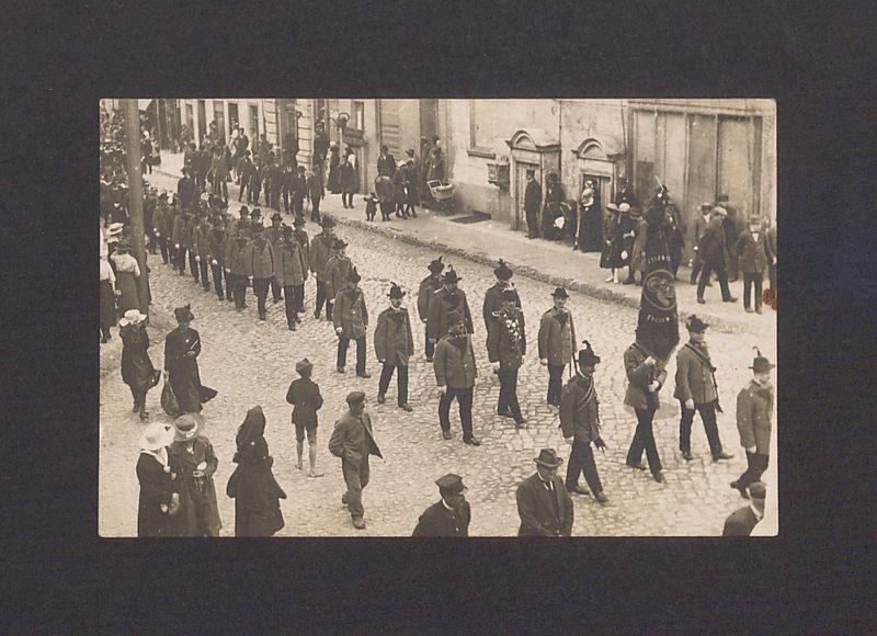 Kondukt pogrzebowy w Gnieźnie