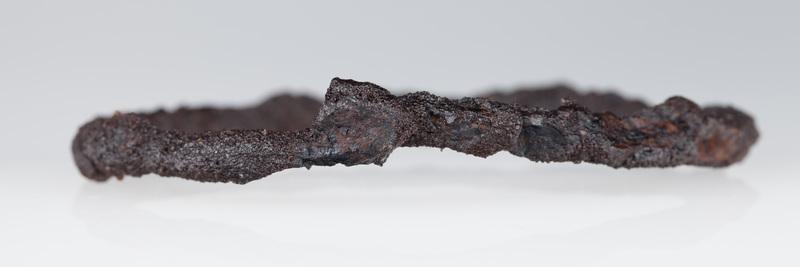 Para bransolet kolistych z końcami dochodzącymi do siebie