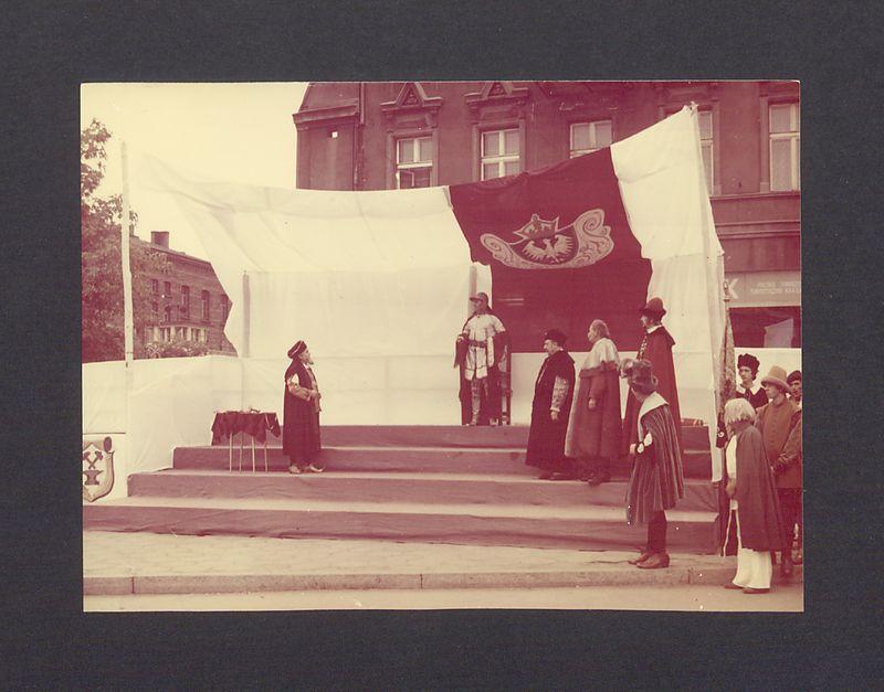 Jarmark Bartłomiejski. Scena na Rynku.