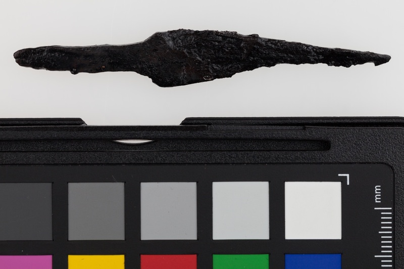 Nóż żelazny z trzpieniem