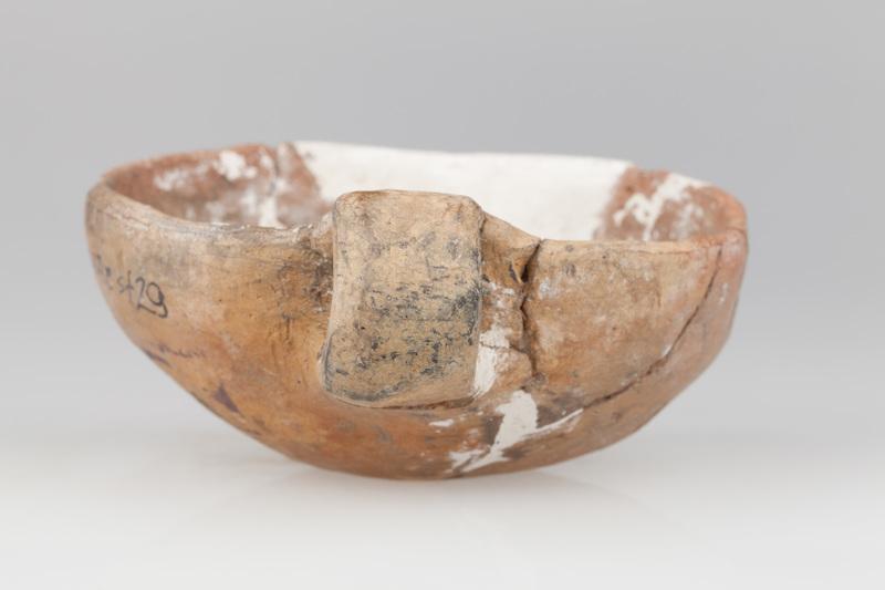 Czerpak półkulisty z taśmowatym uchem