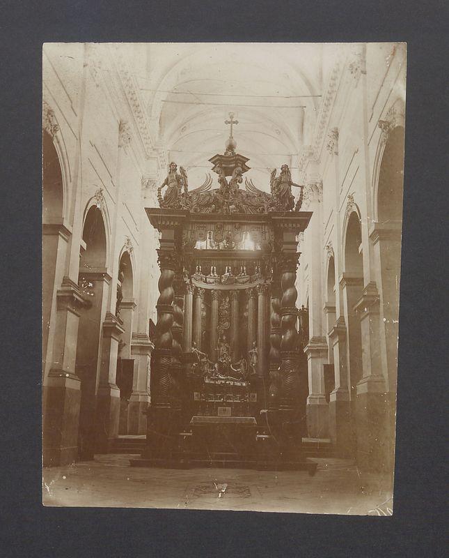 Konfesja św. Wojciecha w katedrze.