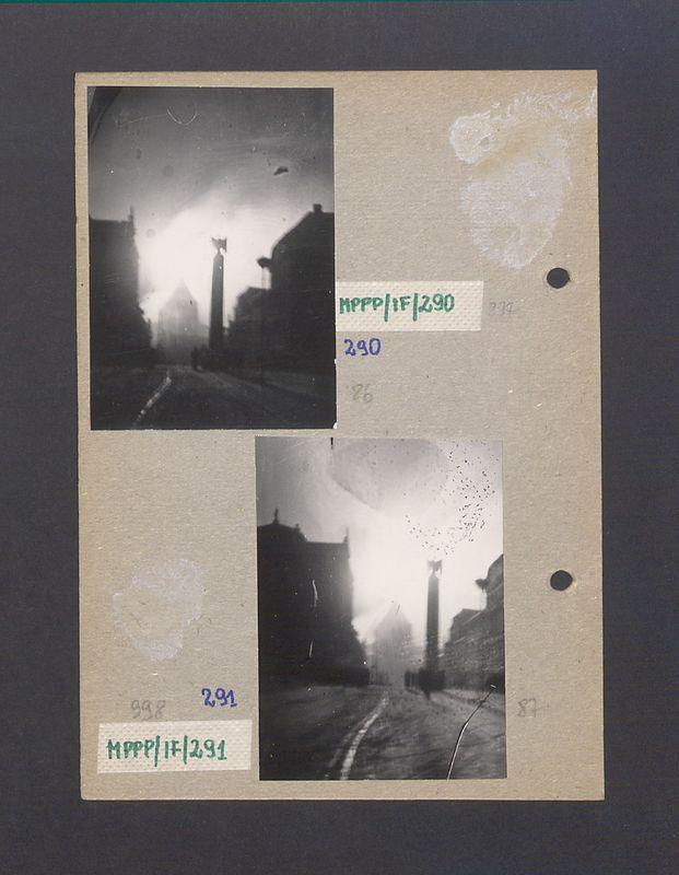 Widok na płonącą katedrę od strony ul. Tumskiej i Rynku z kolumną zwieńczoną niemieckim orłem.