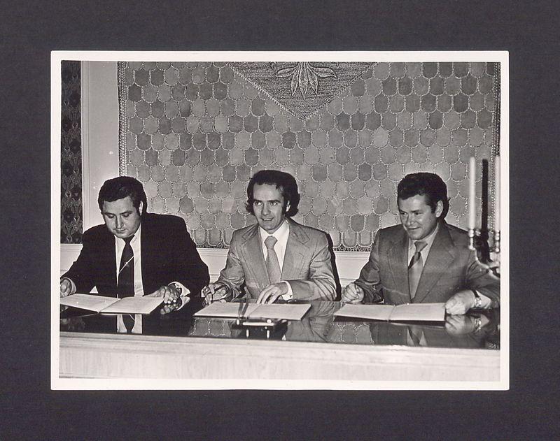 Podpisanie porozumienia z Filharmonią Poznańską w Gnieźnie w Pałacu Ślubów.