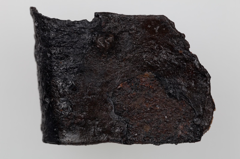 Fragmentarycznie zachowane okucie żelazne