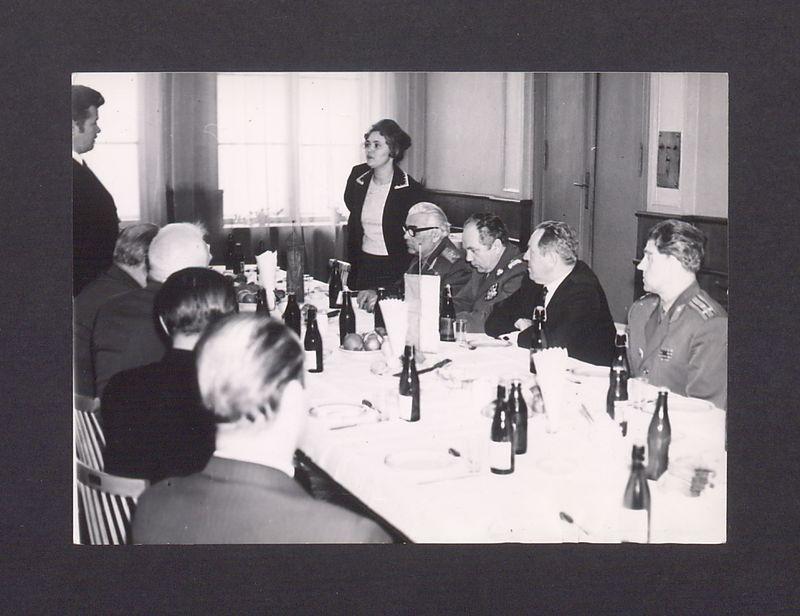 Wizyta żołnierzy radzieckich. Komitet Miejski PZPR.