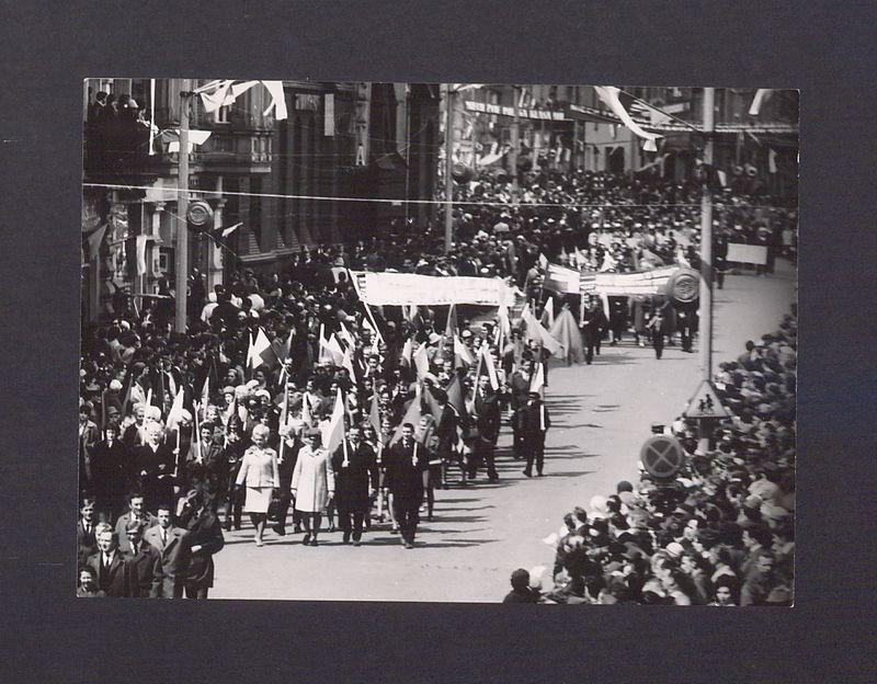 Obchody 1 Maja 1970 r. Pochód.