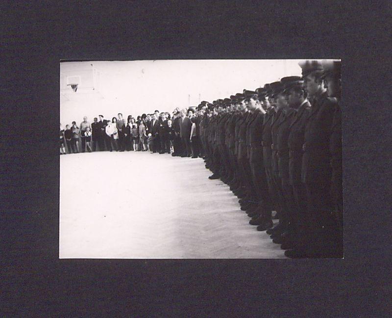 25-lecie Polskiej Rzeczypospolitej Ludowej. Grupa uczestników uroczystości.