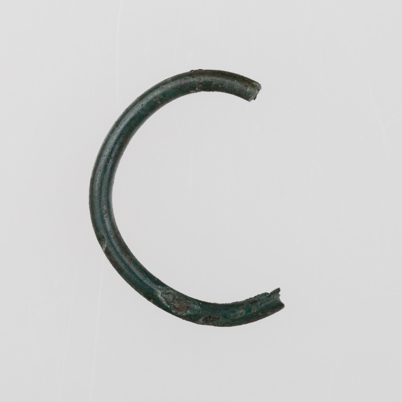 Fragment skrętu z drutu brązowego