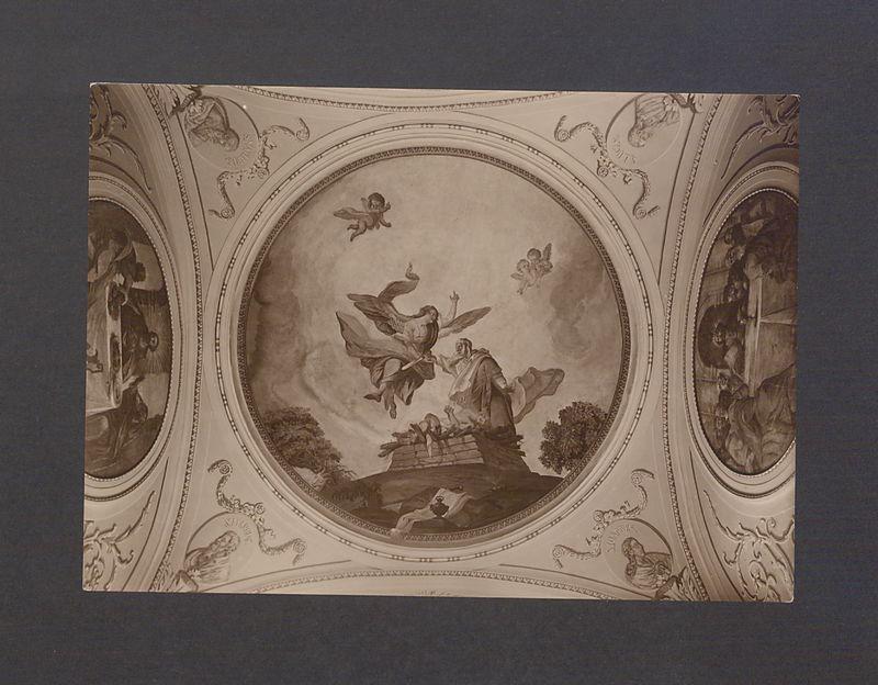 Polichromia sklepienia w kaplicy Bożego Ciała.