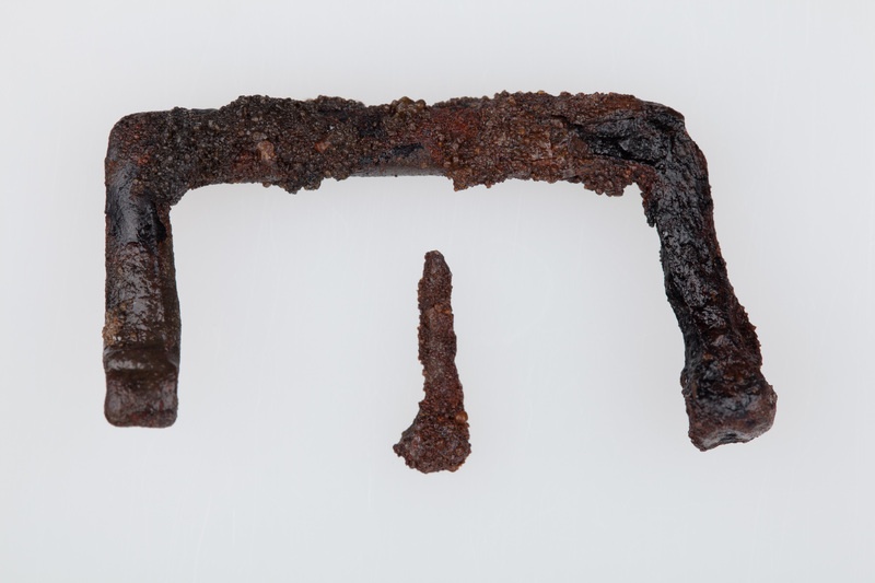 Fragment żelaznej sprzączki 