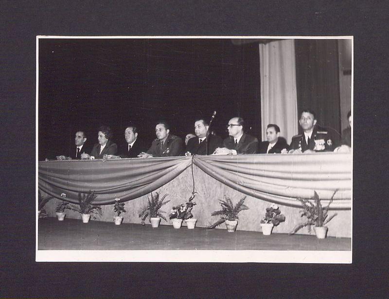 26 rocznica obchodów wyzwolenia miasta Gniezna 21-01-1945 – 1971. Grupa uczestników.